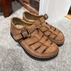 Birkenstock fisherman style